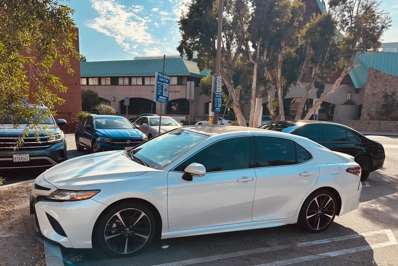 2019 Toyota camry xse - 2019 캠리 화이트 팝니다's thumbnail