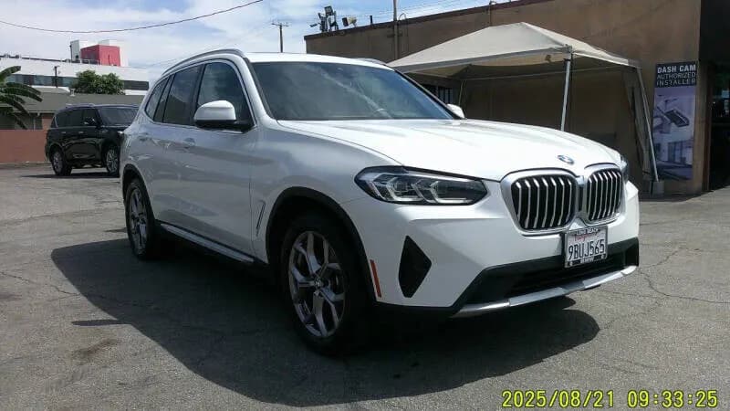 2022 BMW X3 - 2022년생 BMW X3, White color, 덴트하나 없는 차, 38219 마일's thumbnail