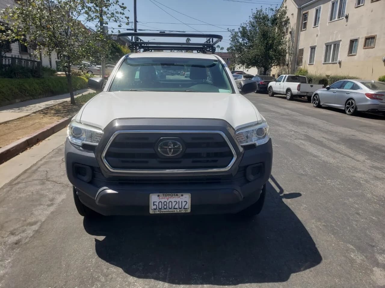 2018 Toyota Tacoma - 1오너,깨끗합니다