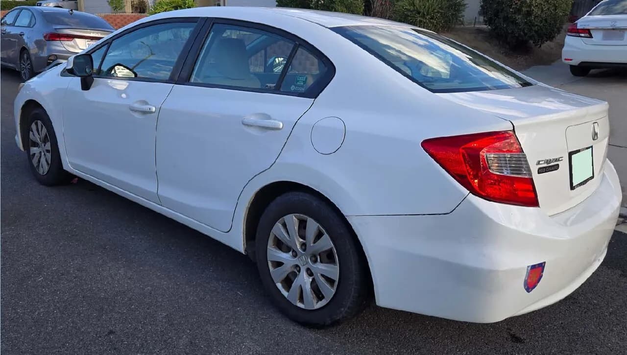 2012 Honda CIVIC - 믿기 어려울 정도로 상태 좋음