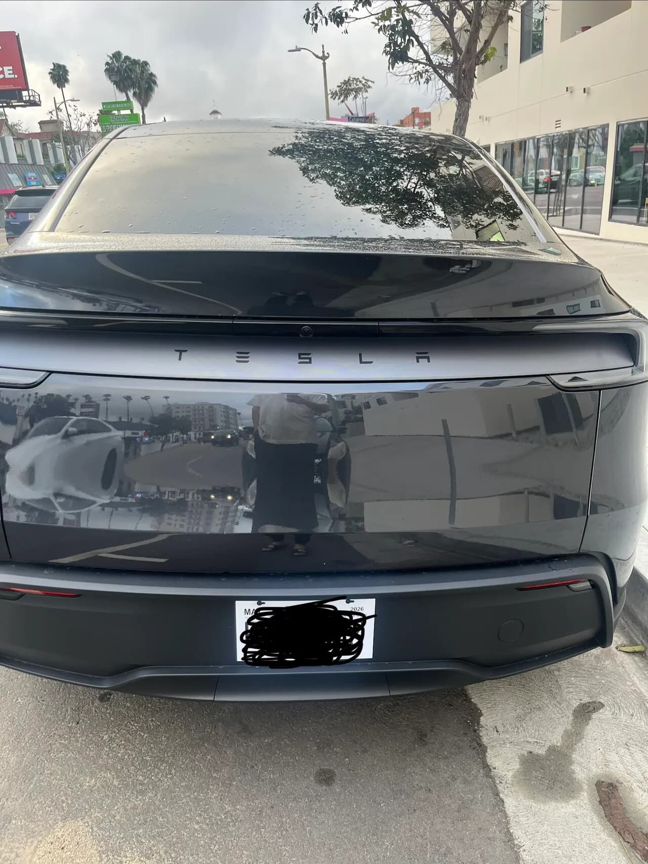 2026 Tesla Moodel Y RWD Premium - 제 26년식 테슬라 모델Y 3-6달정도 타실분 구합니다.
