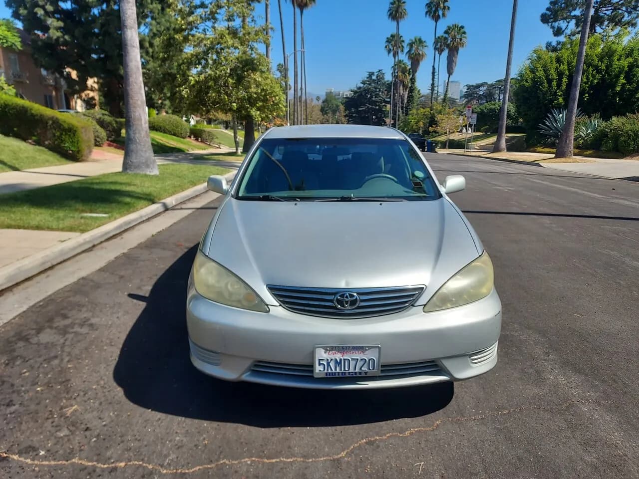 2005 Toyota camry le 4 cylinder 4 door - 저렴한 가격에 안과 밖이 깨끗하고 엔진 미션 좋고 잘 달립니다