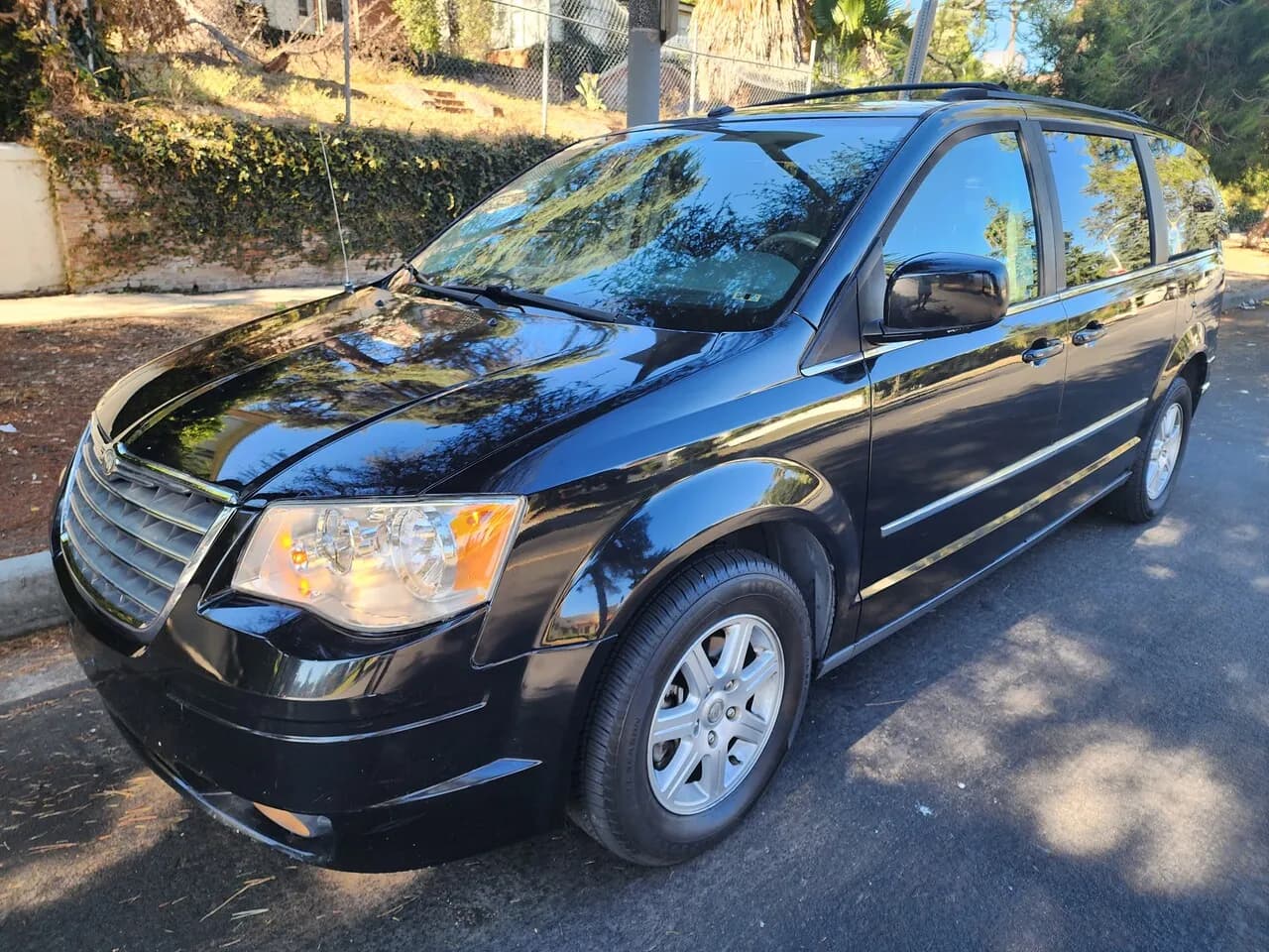 2010 Chrysler Town and Country Touring - 2010 Chrysler Town AND Country Touring 성능 완벽한 미니밴