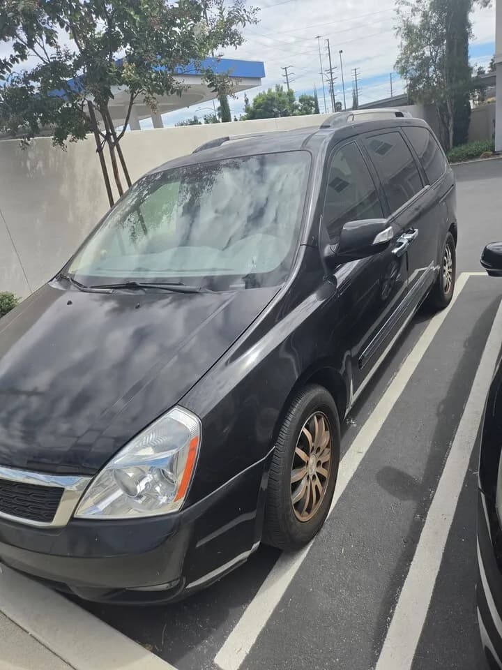 2011 Kia Sedona Ex - 성능우수.Full Option,거죽 시트