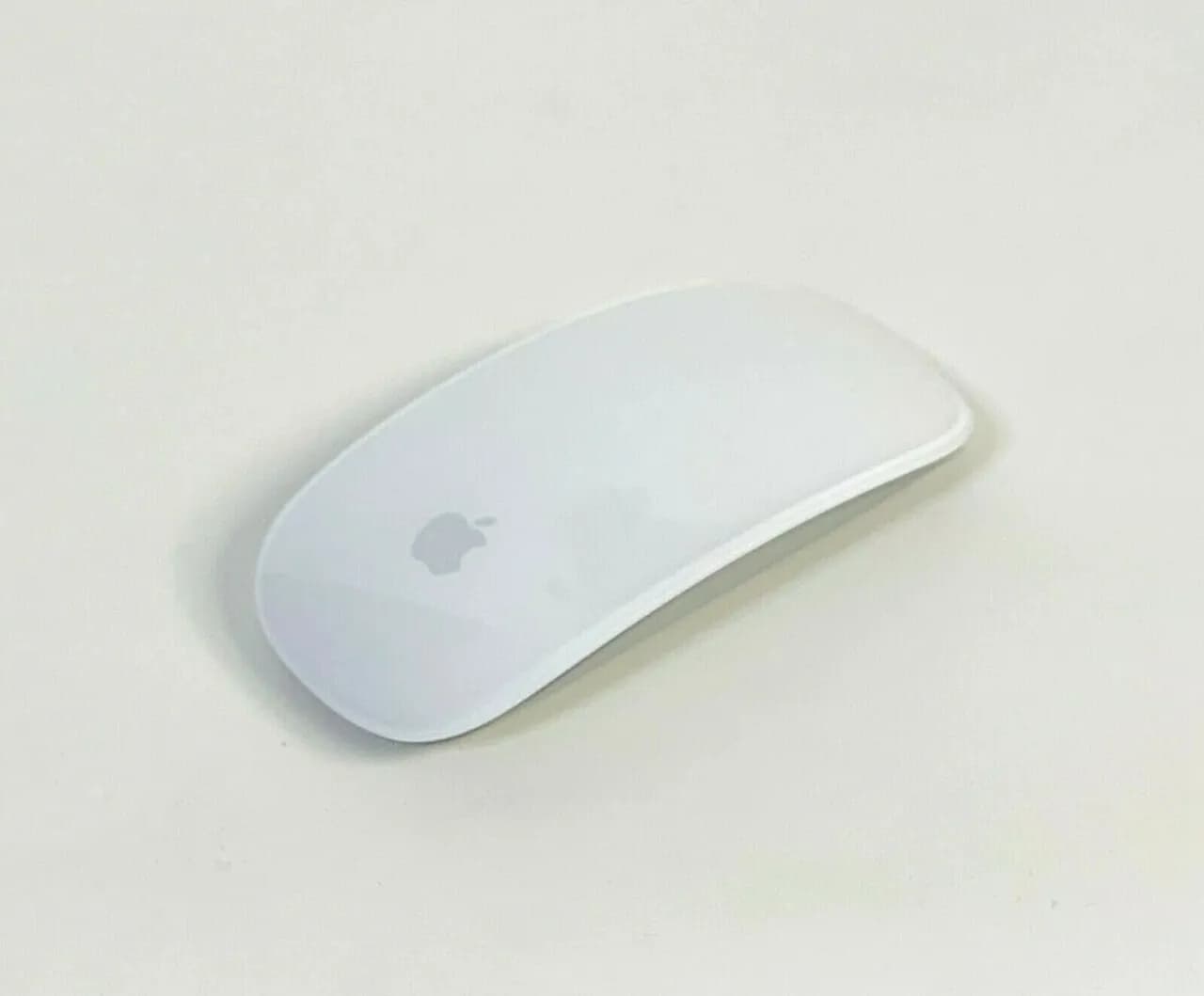 Apple A1657 Magic Mouse
					전자/가전
					Los Angeles's thumbnail