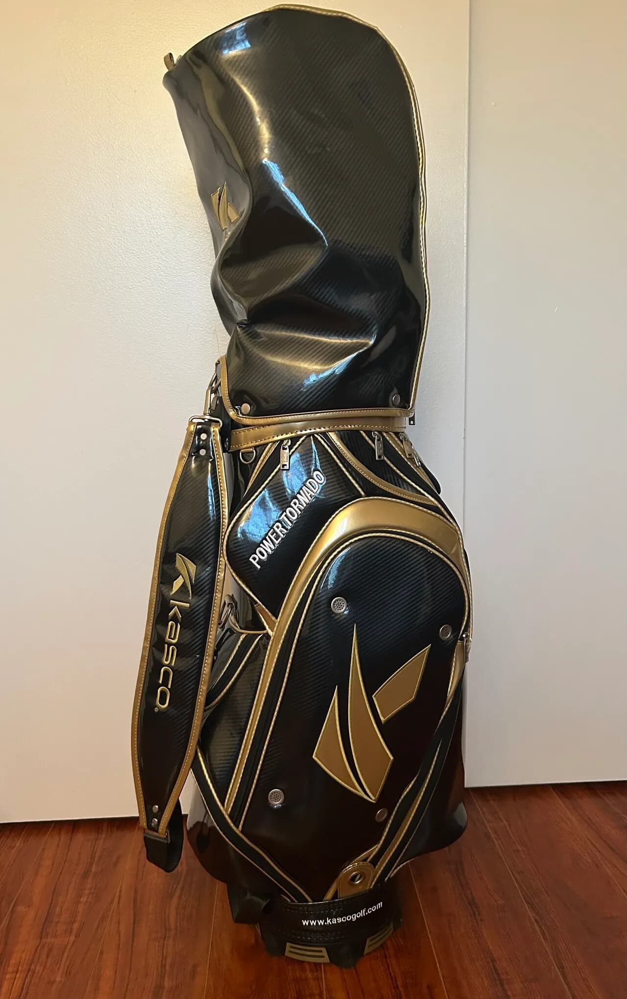 Kasco golf set indeed ex premium gold
					운동/건강
					Montebello