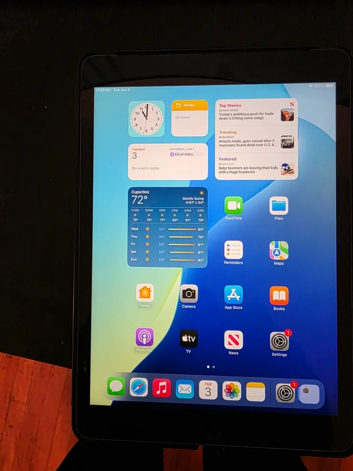 Apple iPad 9th Gen. 64GB, Wi-Fi, 10.2 in - Space Gray. Bundle With Speck Kick Stand Case
					기타
					Los Angeles's thumbnail