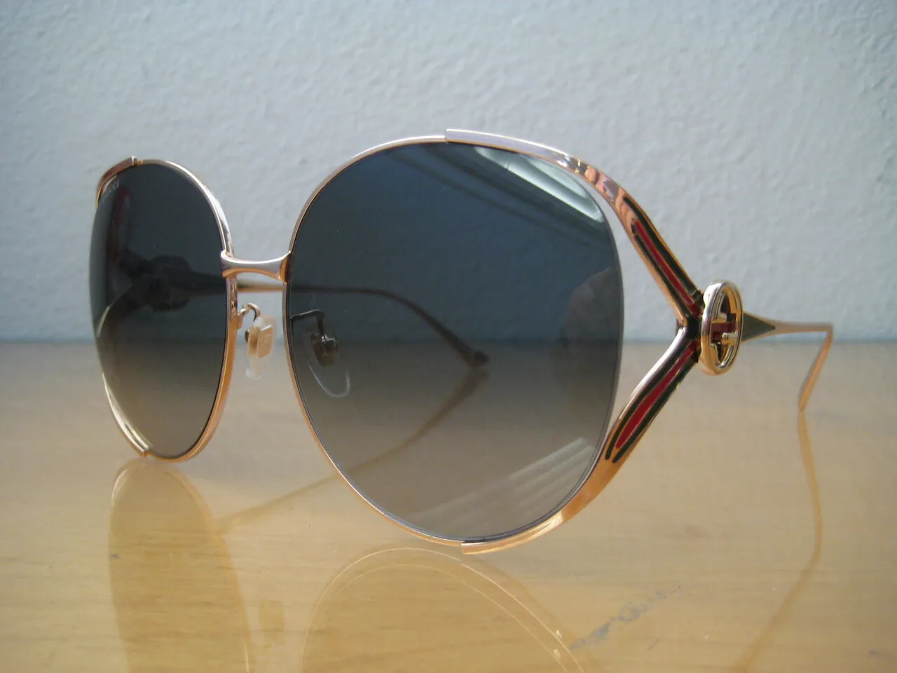 처분세일 명품 구찌 Gucci Sunglasses 여성용 4 가지 새거
					의류/패션
					Norwalk