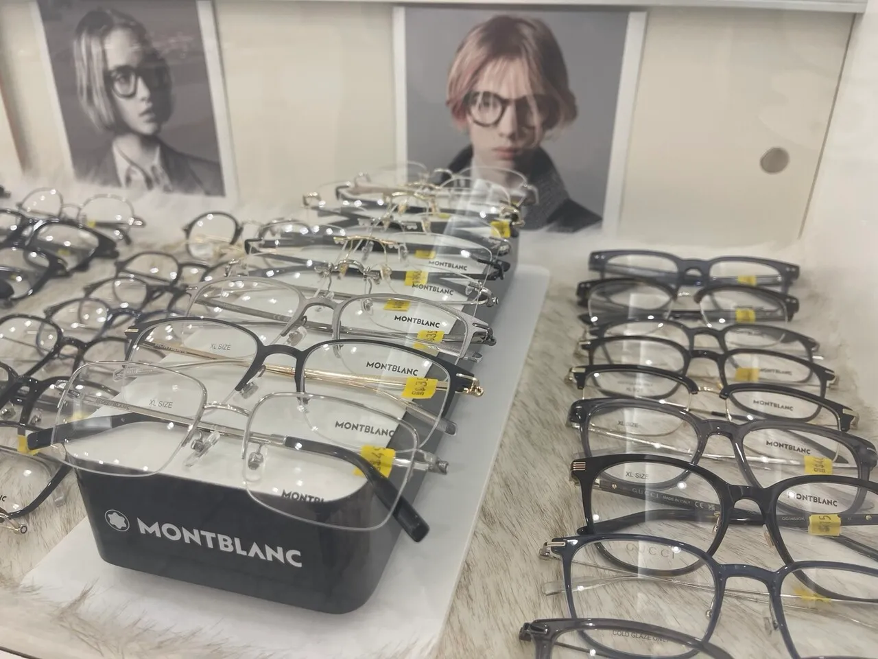 아이눈 안경원 Eye Noon Optical LA 명품 안경 & 맞춤형 안경 전문
					의류/패션
					Los Angeles