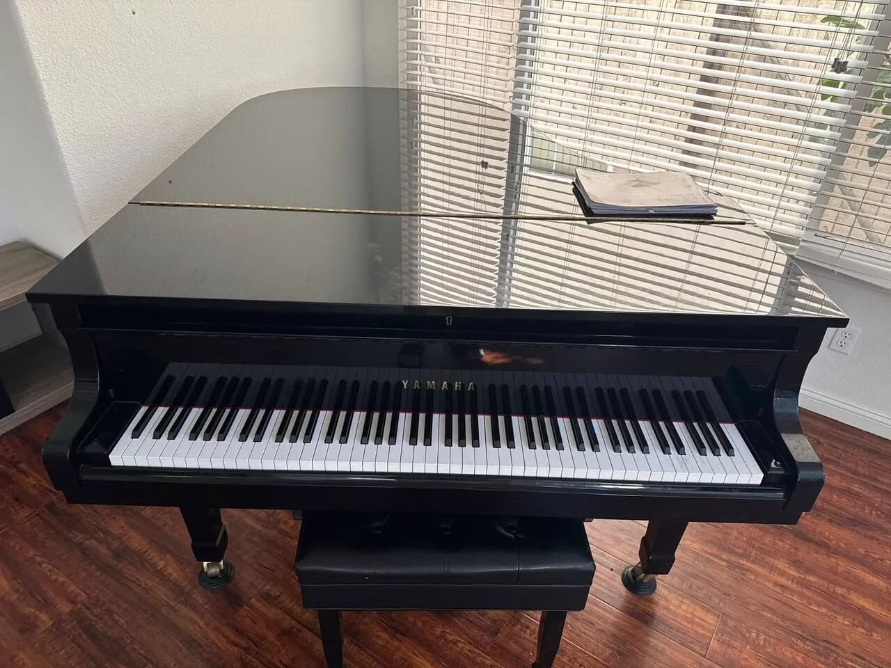 Yamaha G3 grand piano 야마하 그랜드 피아노
					무빙세일
					Cerritos