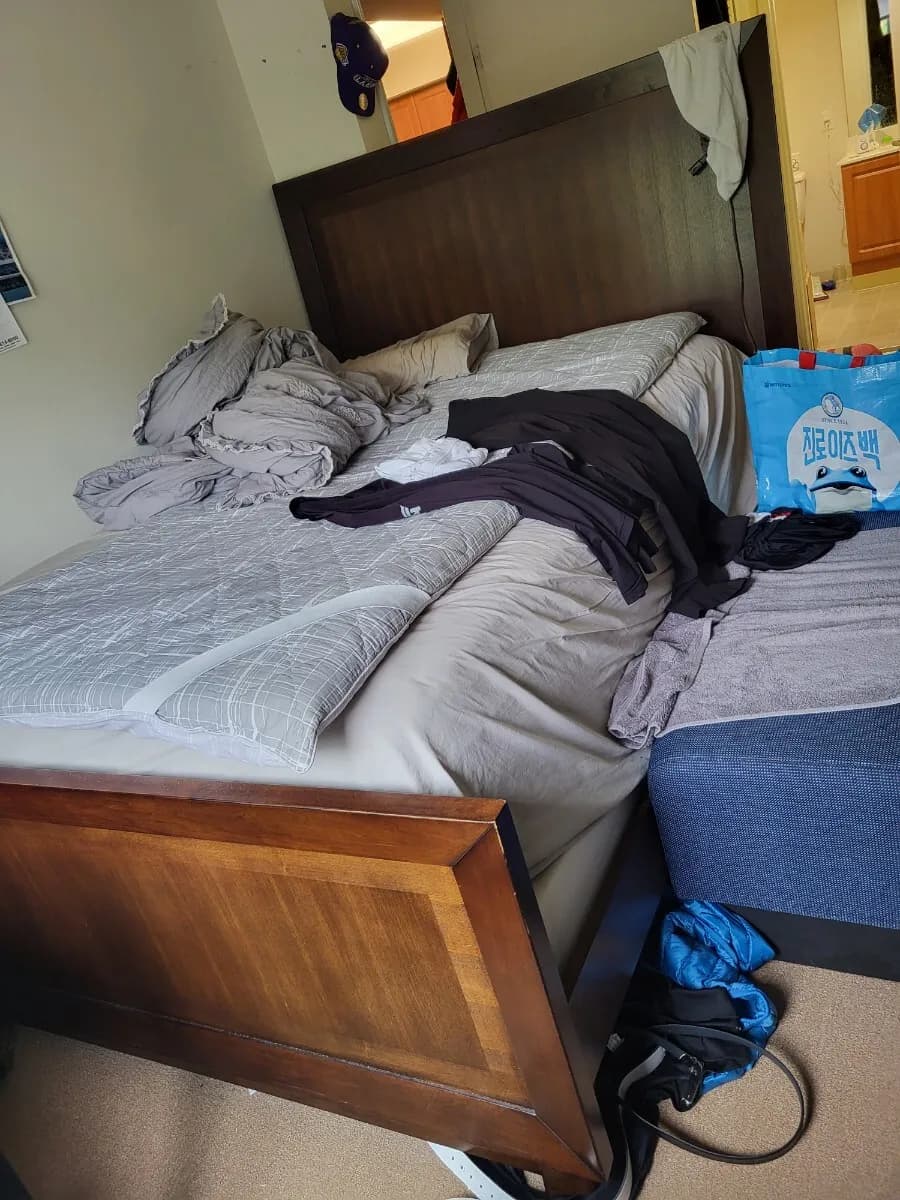 퀸침대 무료로 가져가세요
					가구
					Los Angeles