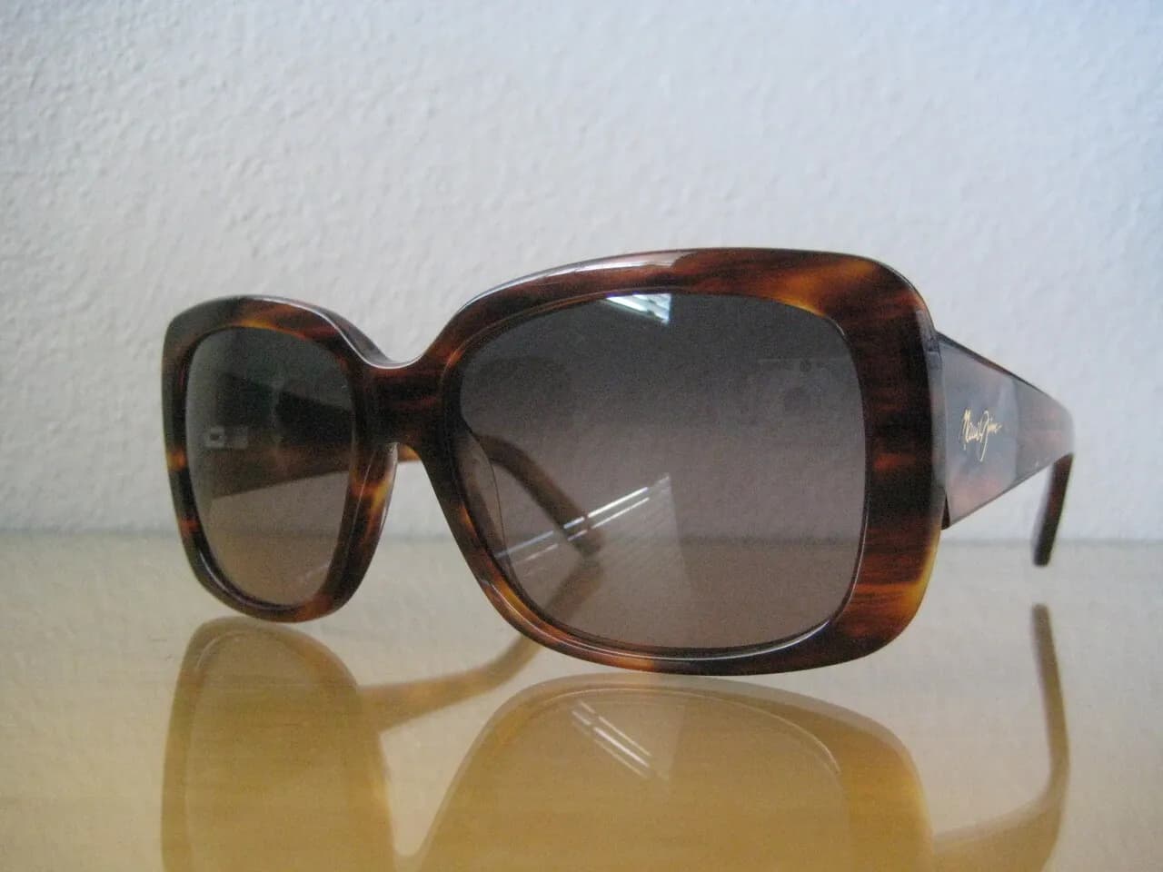 처분세일 명품 마우이 짐 썬글래스 Maui Jim 여성용 3가지 새거
					의류/패션
					Norwalk