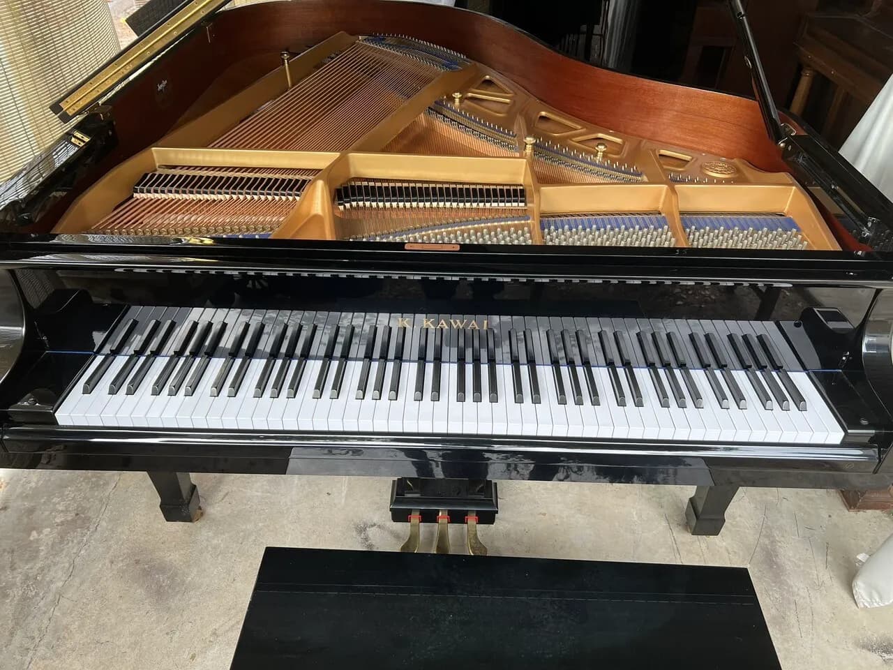 Kawai baby grand piano 가와이 베이비 그랜드 피아노
					기타
					Cerritos