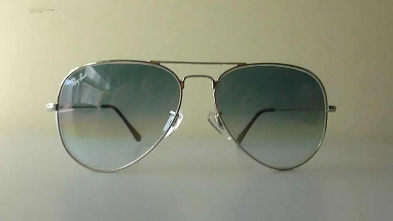 NEW-이태리-레이밴-SILVER/GREY MIRROR LENS-선글라스-62 MM
					의류/패션
					Los Angeles