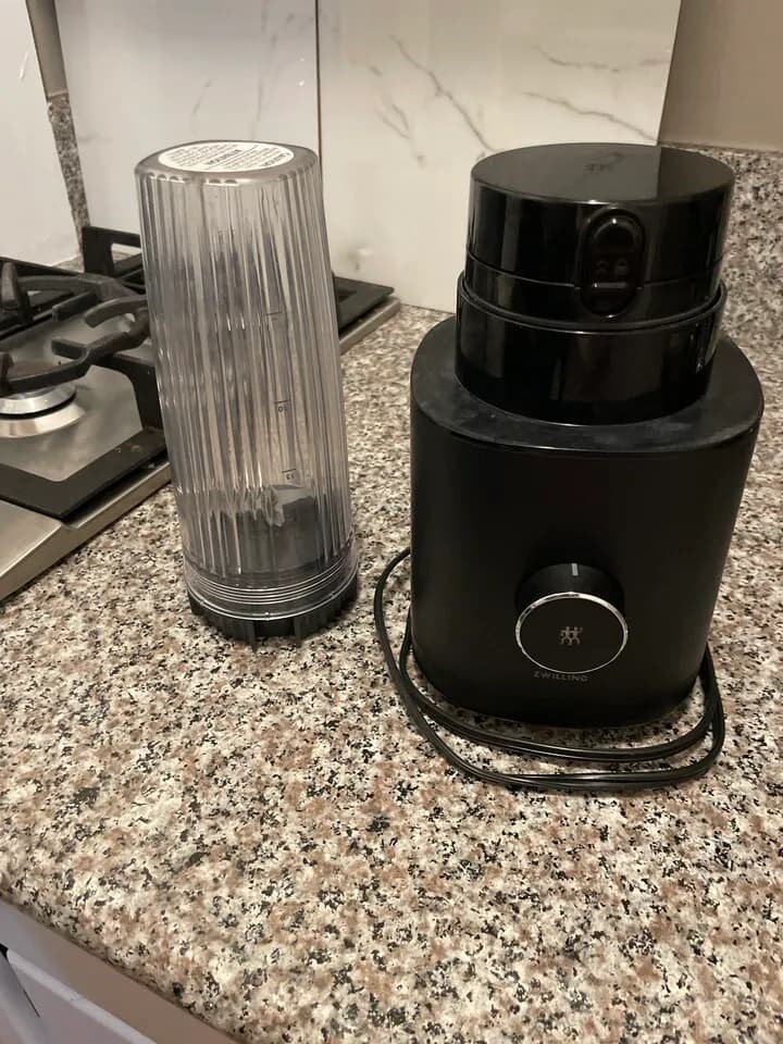 zwilling blender,네고 가능
					무빙세일
					LA