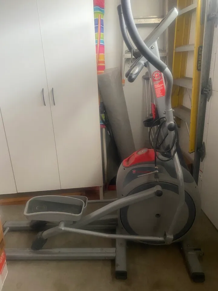 Ski like motion/ gliding treadmill
					운동/건강
					La Habra, 오렌지카운티