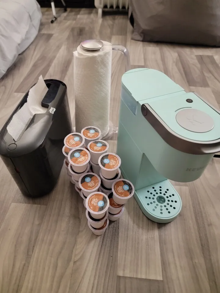 keurig 커피메이커.키칰타올홀더.티슈머신
					전자/가전
					Los Angeles