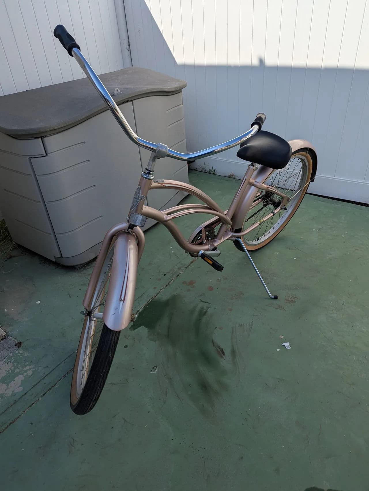 예쁜 beach cruiser 자전거
					무빙세일
					코리아타운