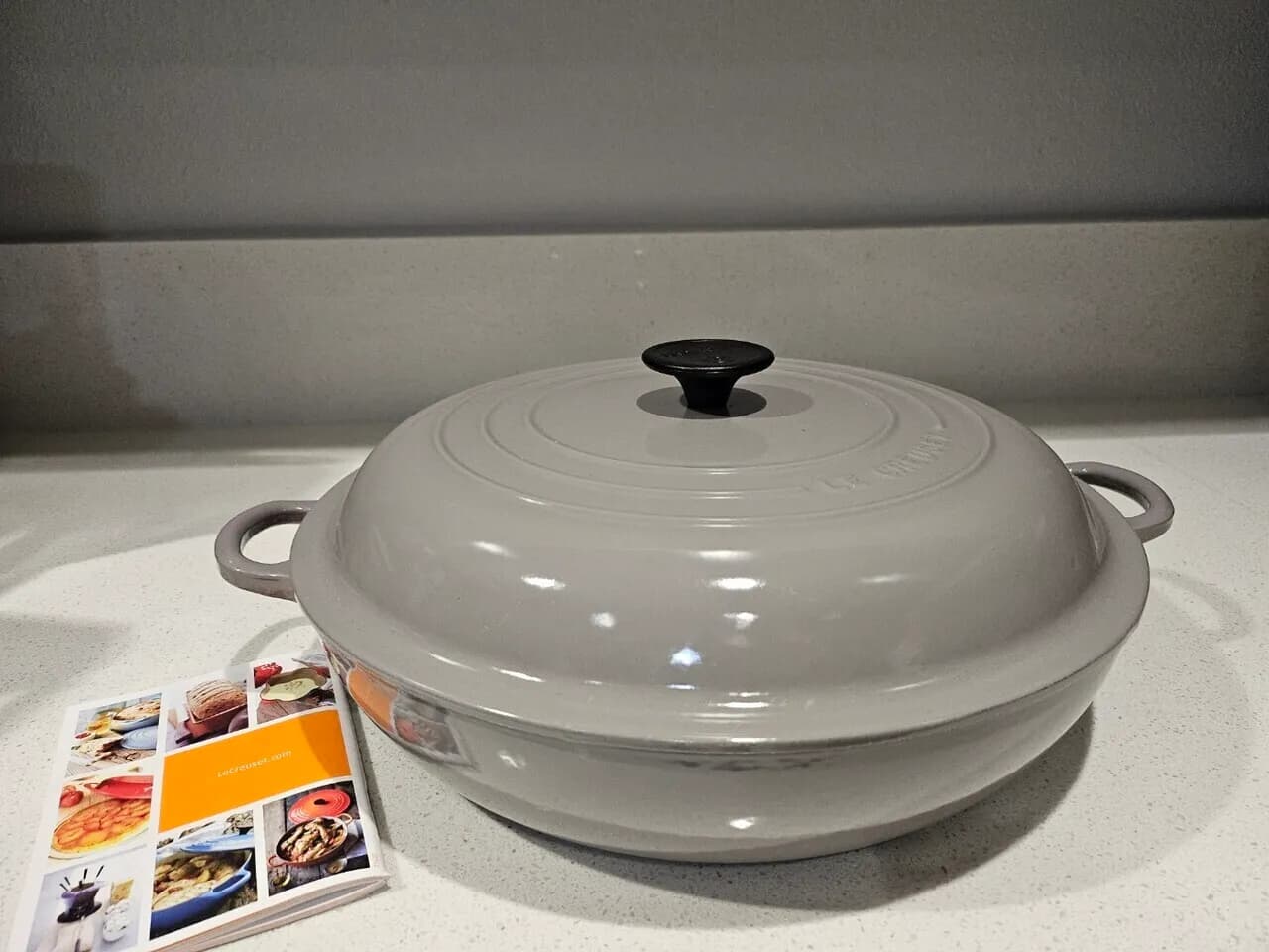 Le Creuset 전골 냄비 사이즈 32
					무빙세일
					Los Angeles