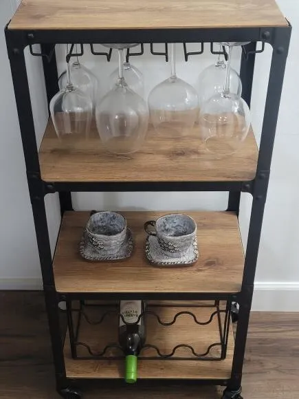 와인 장식장 (사진에 모두 드립니다)
					무빙세일
					Oc (부에나팍)