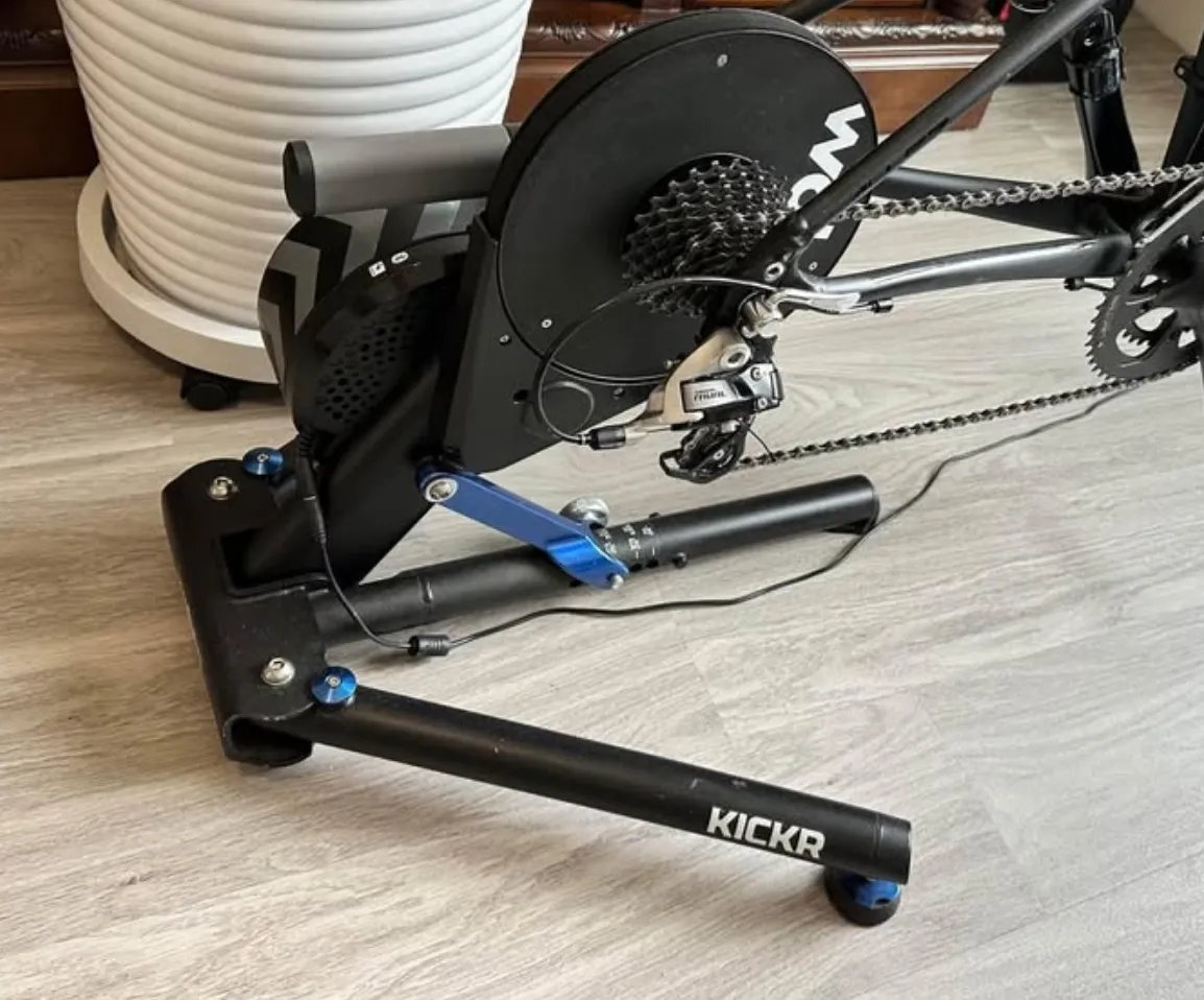 자전거 트레이너 WAHOO KICKR
					운동/건강
					다운타운