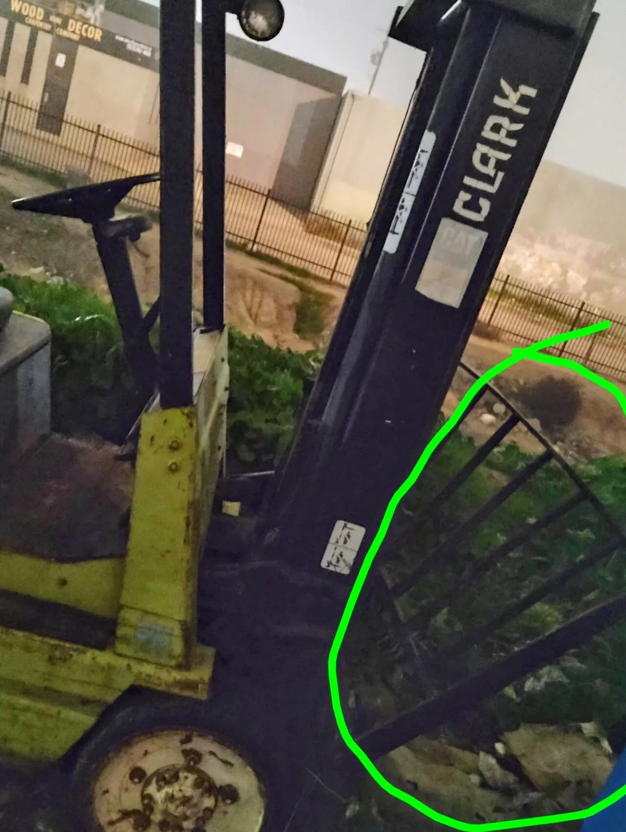 1999 Clark Forklift 팝니다
					기타
					Compton