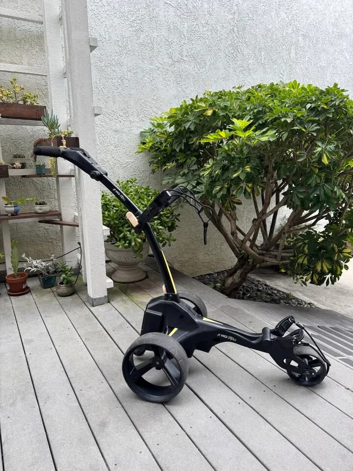 MGI Zip X1 전동 골프카트 (36홀 리튬 배터리 포함)
					운동/건강
					Oc , Navy Golf Course 인근