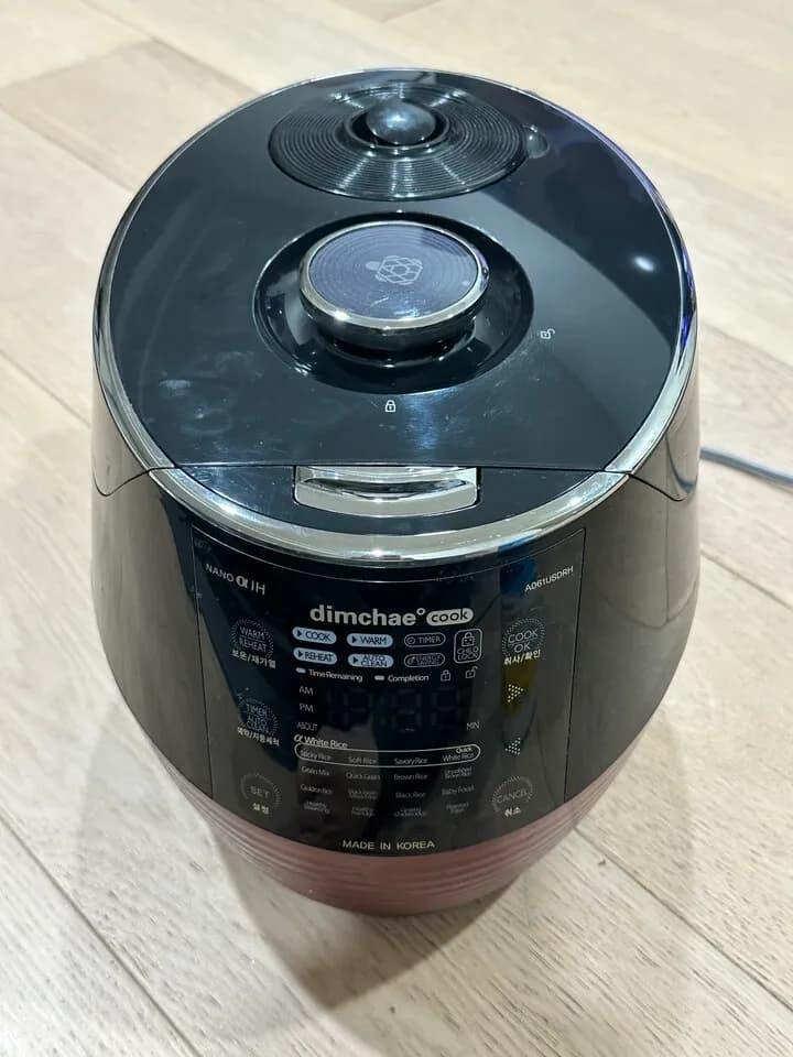딤채쿡 압력밥솥 5-6인용
					전자/가전
					Los Angeles
