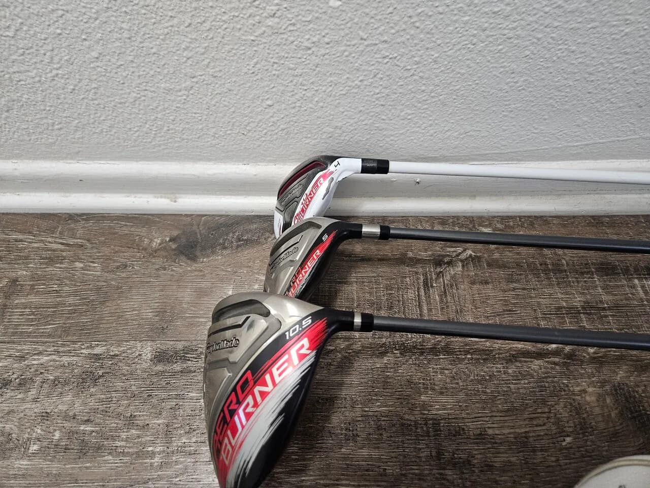 테일러메이드 Burner 골프 우드 / 드라이버 판매
					무빙세일
					Buena Park