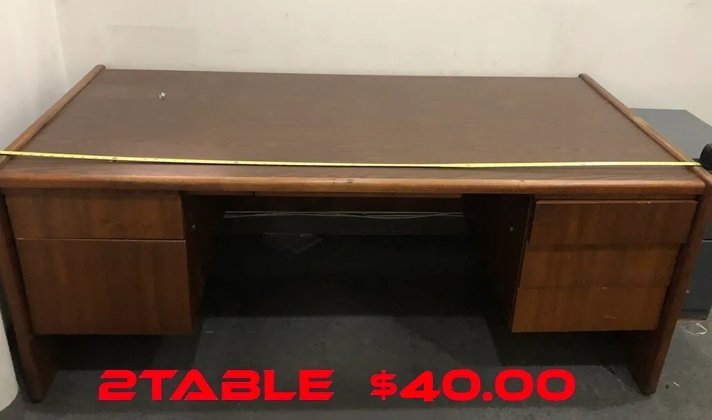 2 TABLE X $30.00 TOTAL $60.00
					무빙세일
					Commerce