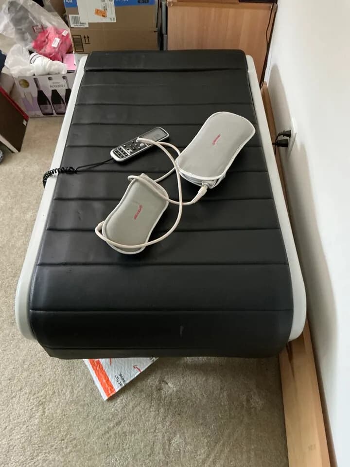 CERAGEM 마사지기 이사관계로 급처분합니다.
					전자/가전
					Garden Grove