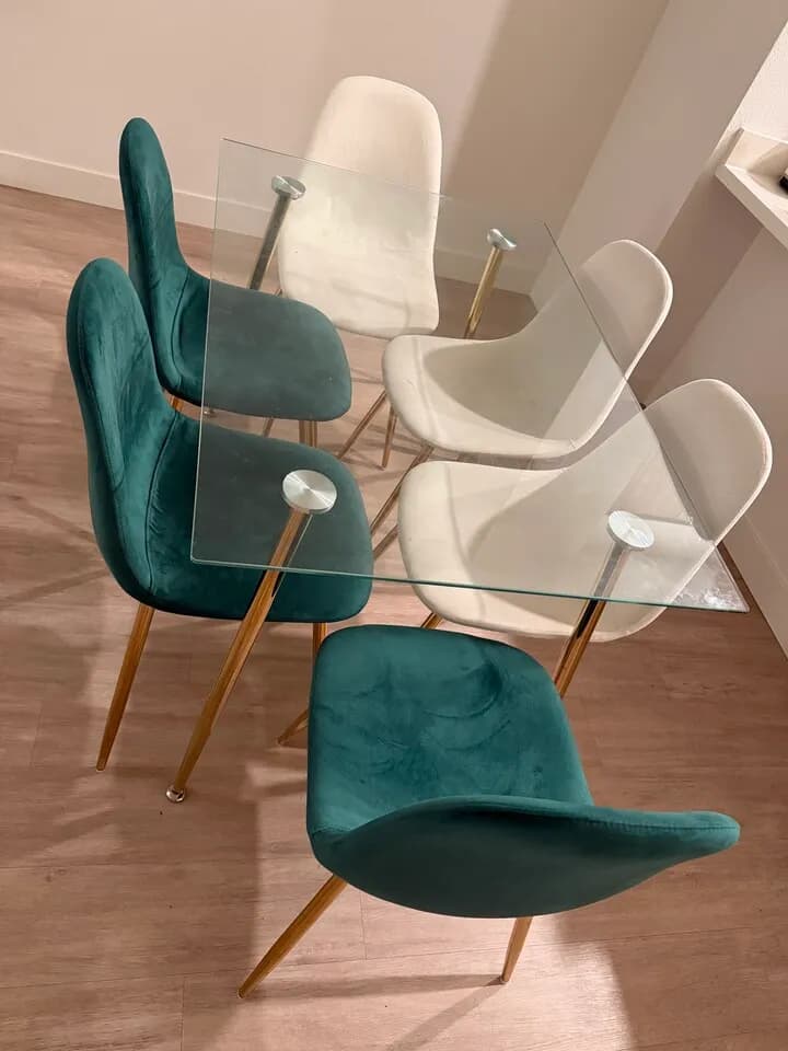 식탁 & 의자 6개
					가구
					Loa Angeles