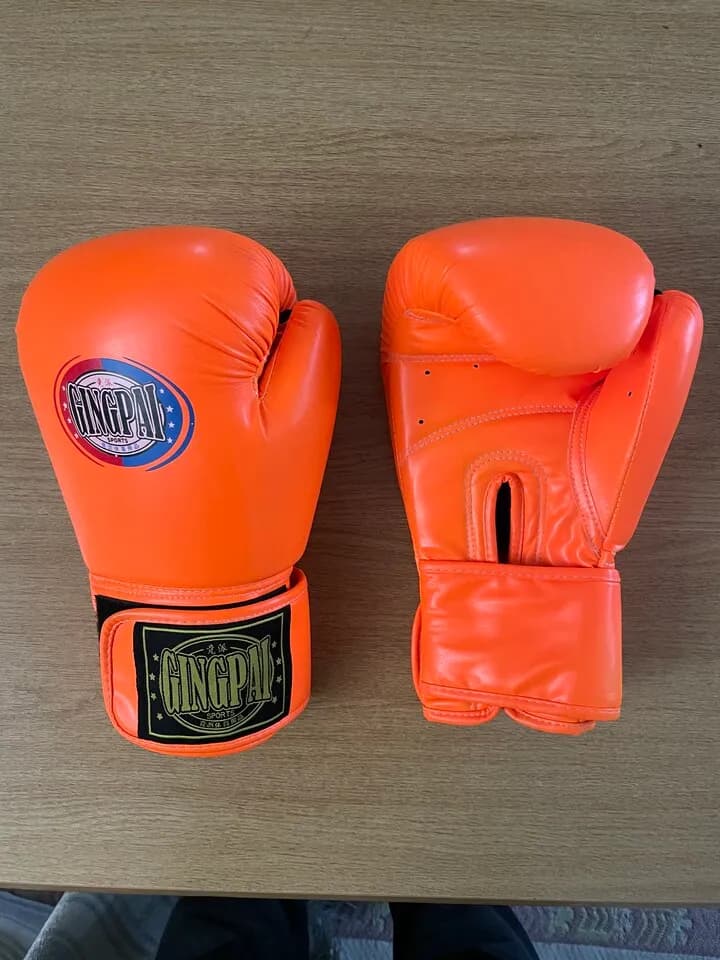 Boxing Glove
					운동/건강
					La  K- Town