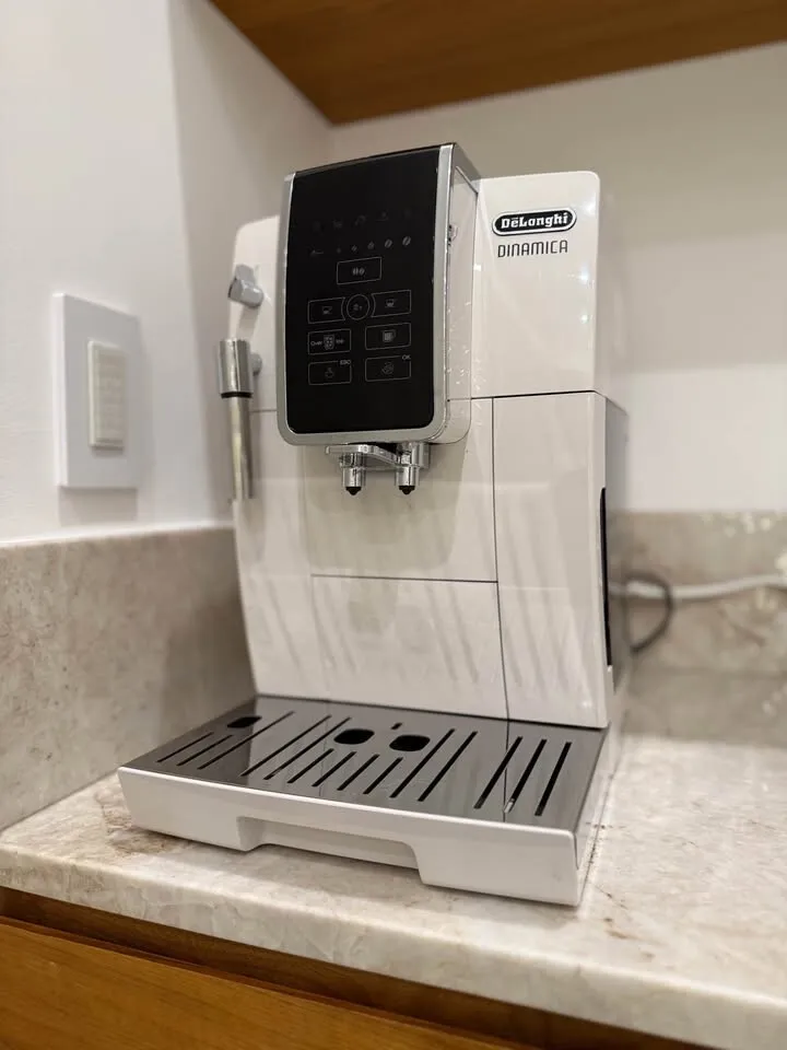 커피머신 DeLonghi Dinamica Automatic Espresso Mac
					전자/가전
					Los Angeles (dtla)