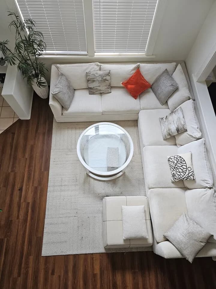 최상급 천소파와 테이블
					무빙세일
					치노힐스