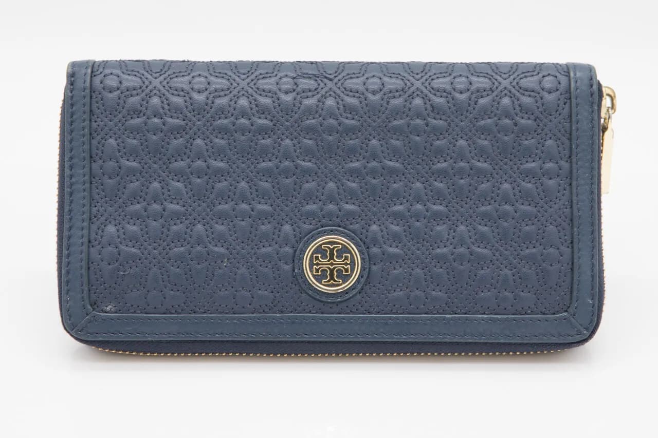 토리버치 장지갑.루이비통 장지갑
					무빙세일
					Los Angeles