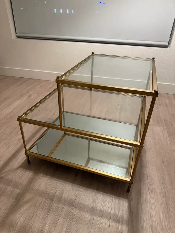 Westelm 사이드테이블
					가구
					Los Angeles