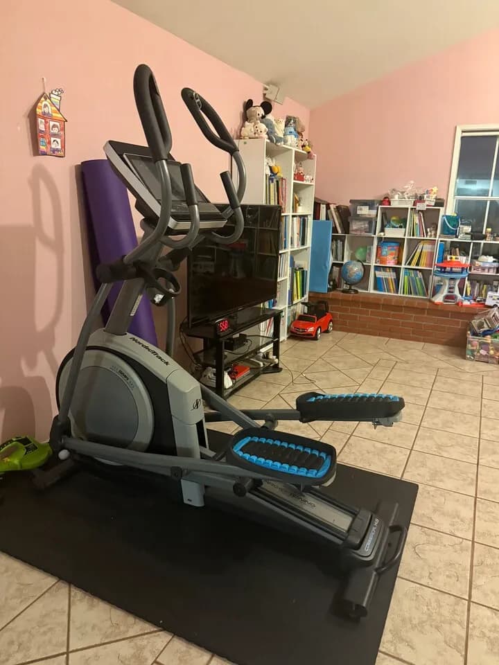 elliptical
					운동/건강
					Buena Park