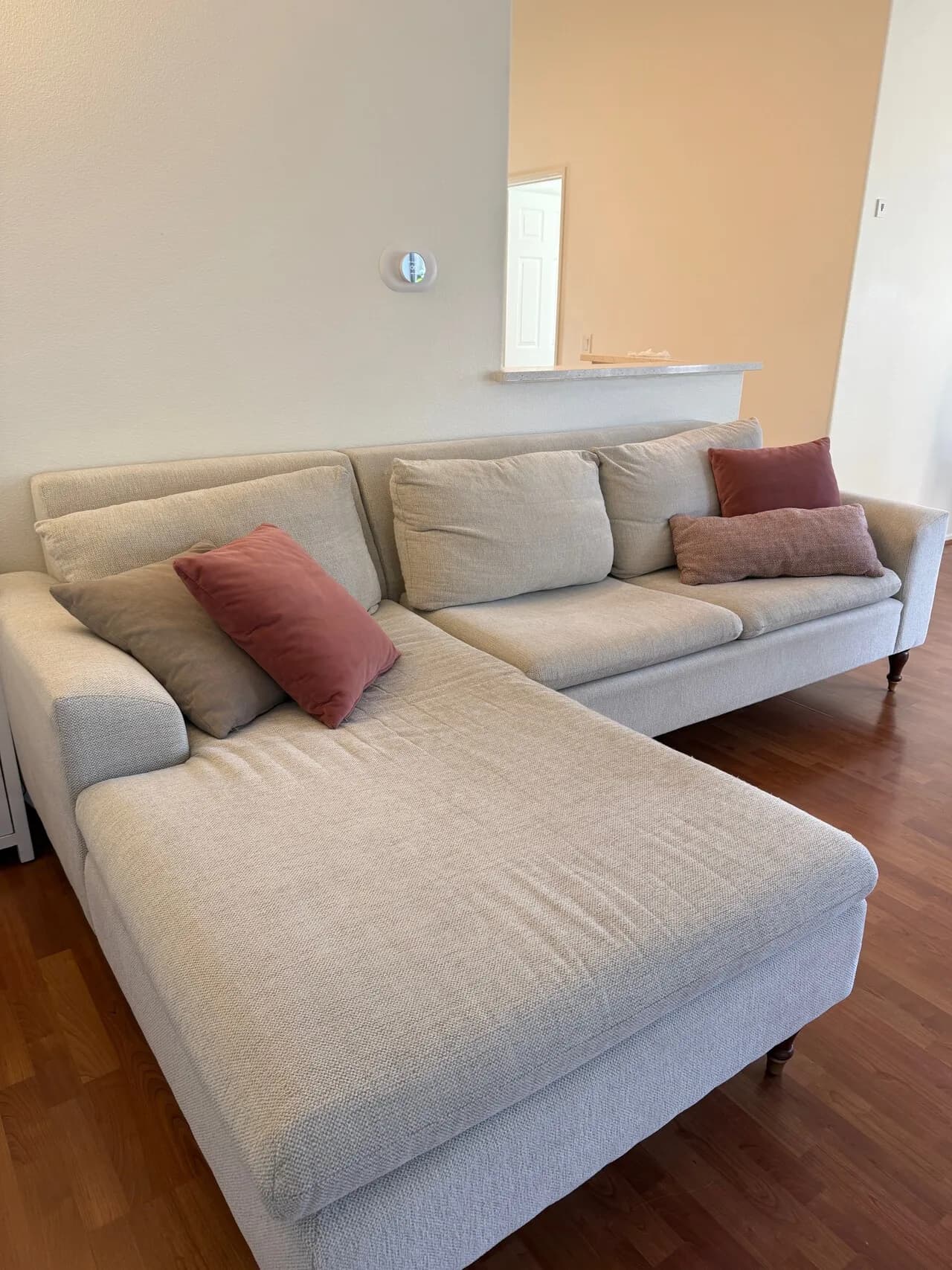 얼바인/알리소비에호 베이지 소파
					무빙세일
					Aliso Viejo (얼바인부근)