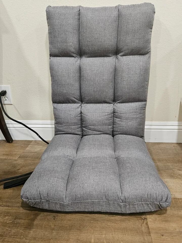 좌식 의자
					무빙세일
					Lomita