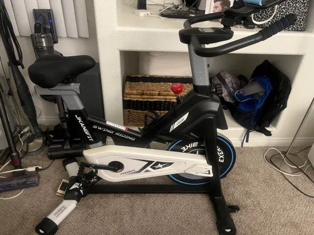 실내 운동 자전거
					무료나눔
					Fullerton