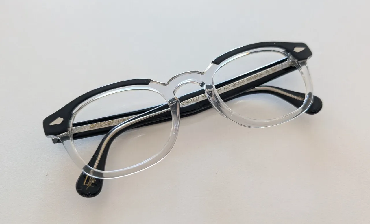 모스콧 렘토쉬 블랙 크리스탈 49사이즈
					의류/패션
					Los Angeles