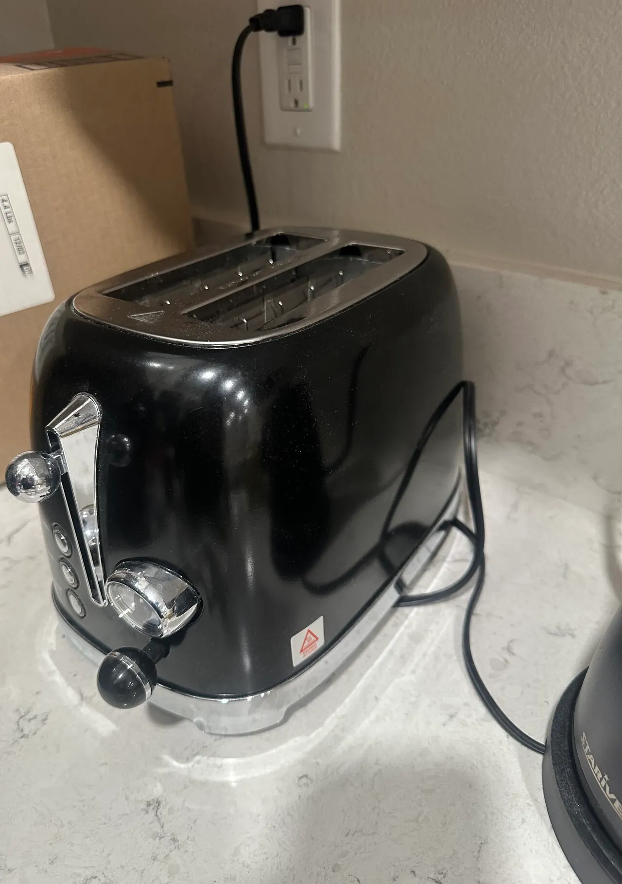 전기포트+토스트기 판매합니다
					무빙세일
					Los Angeles