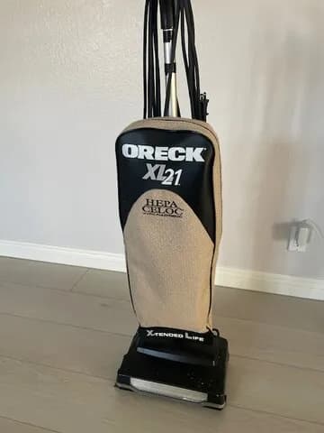 Oreck Vacuum Cleaner 오랙 카펫청소기
					무빙세일
					Irvine