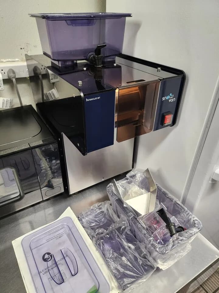 스노우반 눈꽃 빙수기(Snowvan) 팝니다
					전자/가전
					Los Angeles