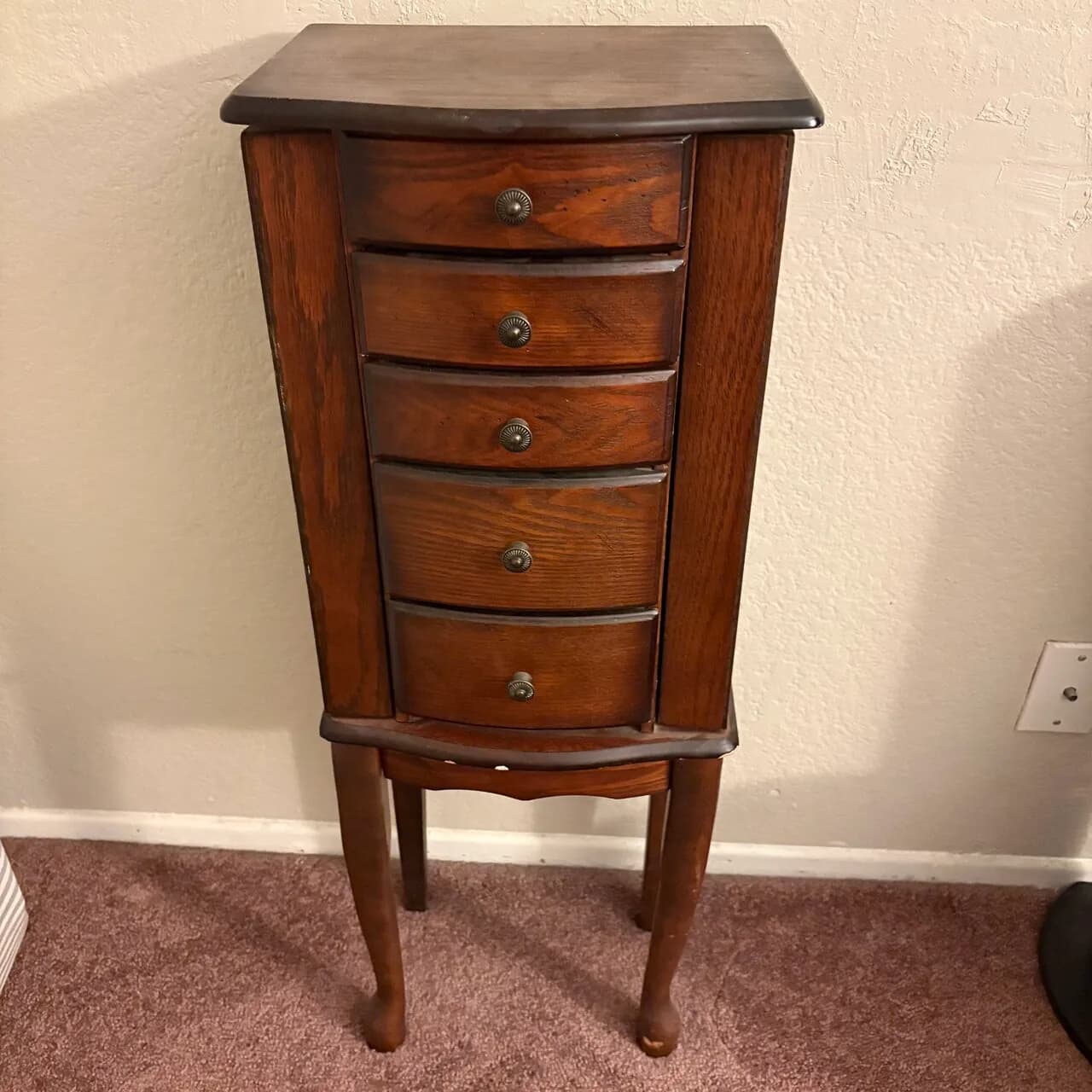 식탁 침대 티테이블 푸톤
					가구
					Rancho Cucamonga