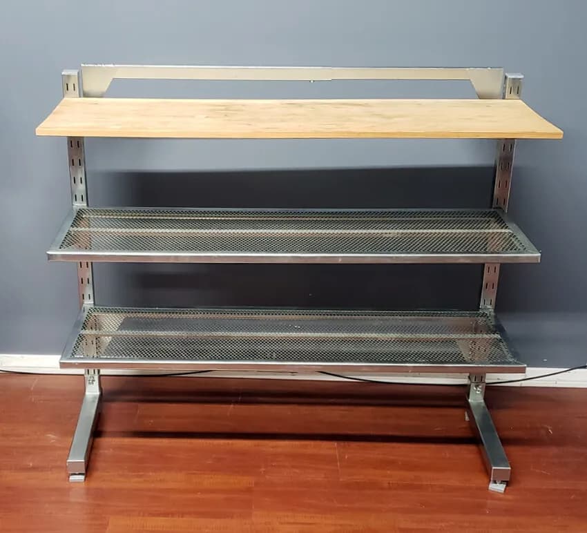 IKEA BRODER Shelving Unit
					가구
					Los Angeles