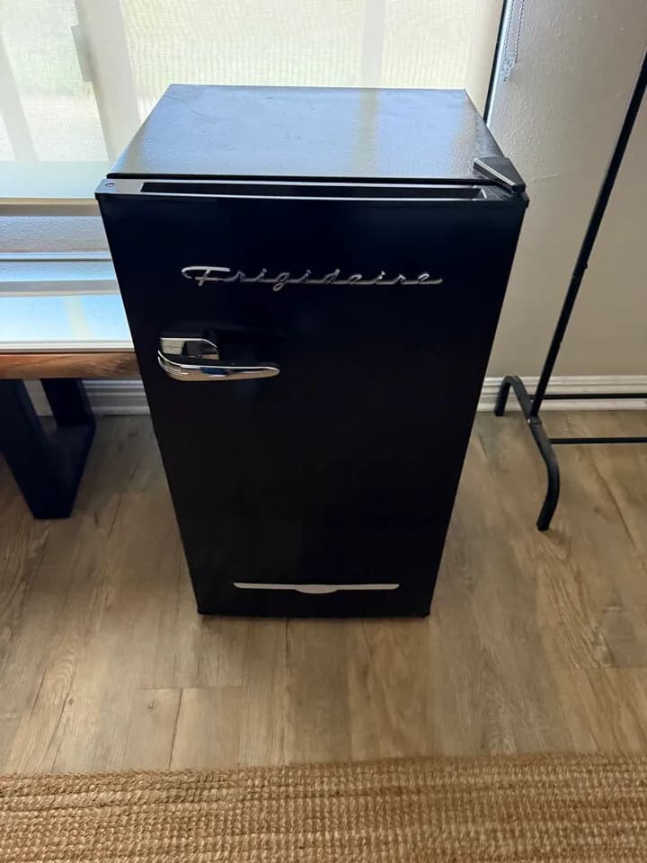 미니냉장고팔아요
					전자/가전
					LA