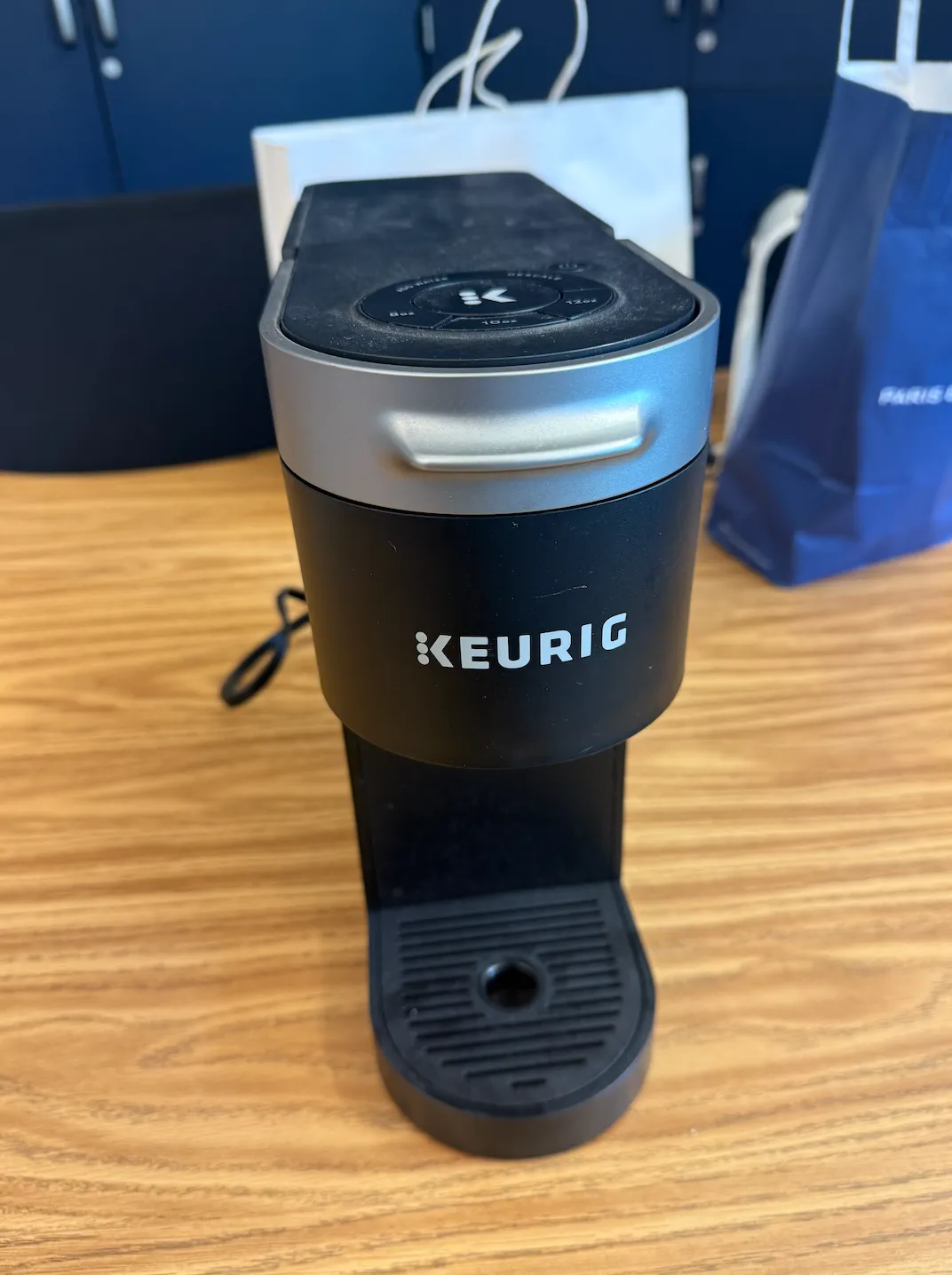 Keurig Coffee Maker 큐리그 커피 메이커 팝니다
					전자/가전
					Los Angeles