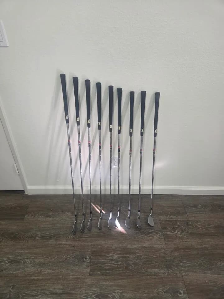 GOLF IRON SET
					운동/건강
					Buena Park